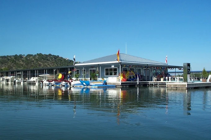A Walk to the Marina